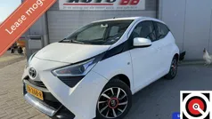 Wit Gebruikt 2019 Toyota Aygo Hatchback | € 10.595 (Eerlijke prijs)
