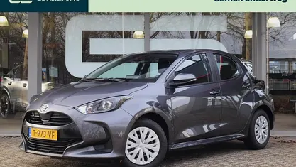 Grijs Occasion 2023 Toyota Yaris Active Hatchback | € 21.405 (Eerlijke prijs)