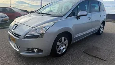 Grijs Gebruikt 2011 Peugeot 5008 MPV | € 2.999 (Goede deal)