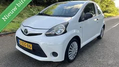 Gebruikt 2012 Toyota Aygo Hatchback | € 1.995 (Eerlijke prijs)