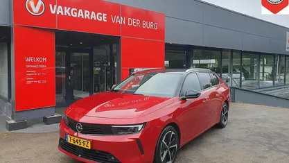 Rood Gebruikt 2023 Opel Astra Business Elegance Stationwagen | € 22.450 (Eerlijke prijs)