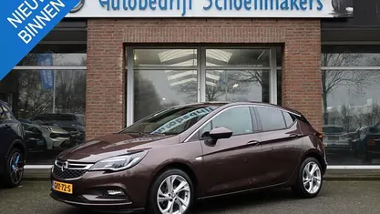 Gebruikt 2017 Opel Astra Innovation Hatchback | € 12.895 (Eerlijke prijs)