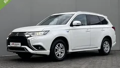 Gebruikt 2020 Mitsubishi Outlander Intense SUV | € 25.885 (Eerlijke prijs)