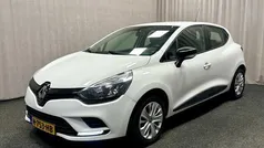 Wit Gebruikt 2017 Renault Clio IV Life Hatchback | € 8.450 (Eerlijke prijs)