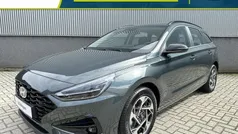 Grijs, metallic lak Nieuw 2025 Hyundai i30 Comfort Stationwagen | € 34.618 (Duur)