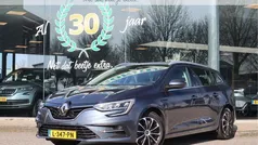 Grijs, metallic lak Gebruikt 2021 Renault Mégane GrandTour Business Stationwagen | € 19.950 (Goede deal)