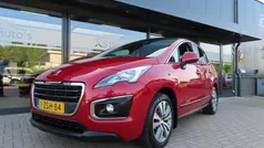 Rood, metallic lak Gebruikt 2015 Peugeot 3008 Style MPV | € 4.999 (Eerlijke prijs)