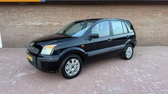 Zwart Gebruikt 2007 Ford Fusion MPV | € 2.249 (Eerlijke prijs)