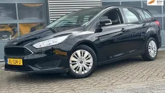 Zwart, metallic lak Gebruikt 2017 Ford Focus Trend Stationwagen | € 8.750 (Eerlijke prijs)