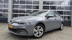 Gebruikt 2022 VW Golf VIII Life Hatchback | € 21.950 (Eerlijke prijs)