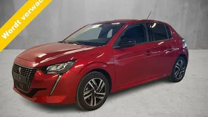 Occasion Peugeot 208 Allure 101 PK (74 kW) 2024 Rood Hatchback