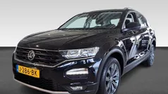 Zwart Gebruikt 2020 VW T-Roc Business SUV | € 22.875 (Eerlijke prijs)