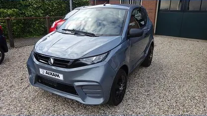Nieuw Aixam City Pack 2025 Grijs Hatchback