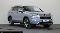 Gebruikt 2025 Mitsubishi Outlander Edition SUV | € 54.850 (Eerlijke prijs)