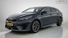 Grijs metallic Gebruikt 2024 Kia ProCeed GT-Line Hatchback | € 35.795 (Eerlijke prijs)