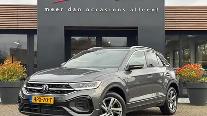 Grijs Occasion 2022 VW T-Roc R-line SUV | € 30.950 (Eerlijke prijs)