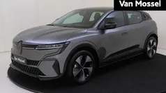 Gebruikt 2025 Renault Mégane Equilibre Hatchback | € 36.384 (Eerlijke prijs)
