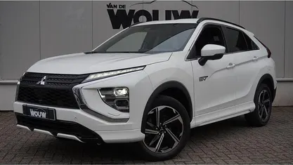 Wit Occasion 2023 Mitsubishi Eclipse Cross SUV | € 23.895 (Eerlijke prijs)