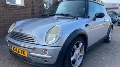 Grijs Gebruikt 2003 Mini Cooper Chili Hatchback | € 1.999 (Eerlijke prijs)