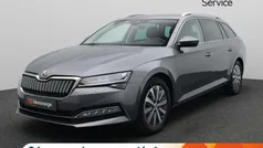 Grijs Gebruikt 2022 Skoda Superb Business Line Stationwagen | € 31.500 (Eerlijke prijs)