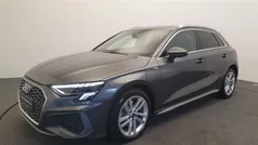 Grijs Gebruikt 2023 Audi A3 Sportback e-tron S-Line Sedan | € 35.950 (Eerlijke prijs)