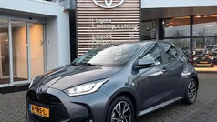 Gebruikt 2022 Toyota Yaris Hybrid Hatchback | € 19.900 (Eerlijke prijs)