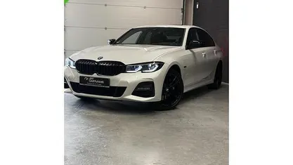 Wit Occasion 2022 BMW 330 Executive Sedan | € 31.990 (Super prijs)
