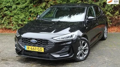 Gebruikt 2022 Ford Focus ST-Line X Hatchback | € 13.450 (Super prijs)
