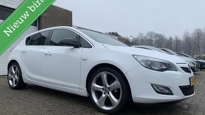 Occasion Opel Astra 140 PK (102 kW) 2011 Hatchback