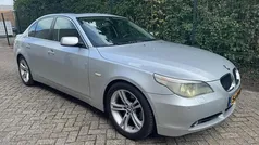 Grijs, metallic lak Gebruikt 2004 BMW 530 Executive Sedan | € 3.950 (Eerlijke prijs)