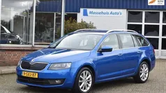 Blauw, metallic lak Gebruikt 2014 Skoda Octavia Business Line Stationwagen | € 10.950 (Eerlijke prijs)