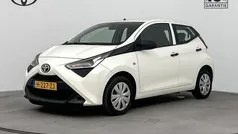Wit Gebruikt 2020 Toyota Aygo Hatchback | € 10.445 (Eerlijke prijs)