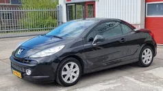 Zwart Gebruikt 2010 Peugeot 207 Cabriolet | € 3.950 (Eerlijke prijs)