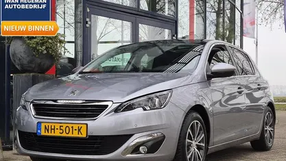 Grijs Occasion 2017 Peugeot 308 Allure Hatchback | € 9.890 (Eerlijke prijs)