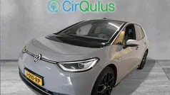 Grijs, metallic lak Gebruikt 2020 VW ID.3 Hatchback | € 21.880 (Eerlijke prijs)