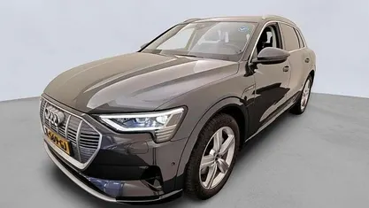 Gebruikt 2020 Audi e-tron Business SUV | € 26.750 (Goede deal)