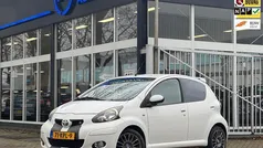 Wit Gebruikt 2010 Toyota Aygo Sport Hatchback | € 4.000 (Eerlijke prijs)