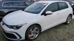 Wit, andere lak Gebruikt 2021 VW Golf VIII GTE Hatchback | € 25.900 (Eerlijke prijs)