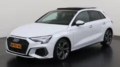 Wit Gebruikt 2022 Audi A3 Sportback e-tron S-Line Sedan | € 33.895 (Eerlijke prijs)