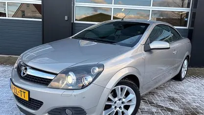 Occasion Opel Astra Cabriolet 140 PK (102 kW) 2008 Grijs Cabriolet