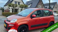 Rood (metallic) Gebruikt 2014 Fiat Panda Hatchback | € 5.480 (Eerlijke prijs)