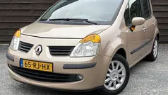 Beige Gebruikt 2005 Renault Modus Privilege MPV | € 2.950 (Eerlijke prijs)