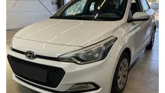 Wit Gebruikt 2016 Hyundai i20 Hatchback | € 8.795 (Eerlijke prijs)