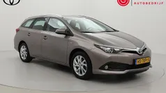 Gebruikt 2015 Toyota Auris Touring Sports Stationwagen | € 15.999 (Eerlijke prijs)