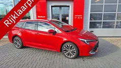 Rood Gebruikt 2025 Toyota Corolla Hybrid Limited Stationwagen | € 36.900 (Super prijs)