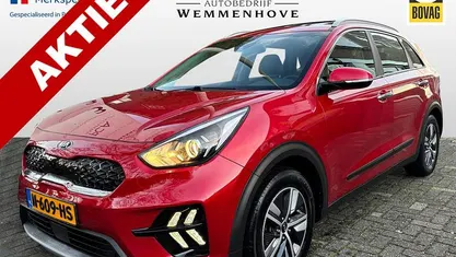 Rood Gebruikt 2021 Kia Niro SUV | € 17.545 (Eerlijke prijs)