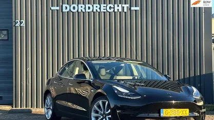 Gebruikt 2019 Tesla Model 3 Long Range AWD Sedan | € 17.245 (Eerlijke prijs)