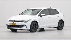 Gebruikt 2024 VW Golf VIII Business Hatchback | € 26.940 (Eerlijke prijs)