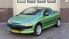 Groen Gebruikt 2002 Peugeot 206 CC Cabriolet | € 2.150 (Eerlijke prijs)
