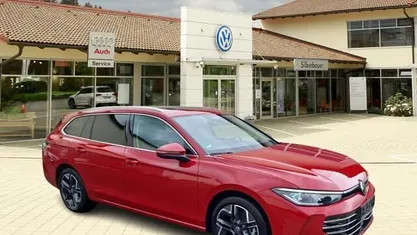 Occasion 2024 VW Passat Elegance Sedan | € 47.148 (Eerlijke prijs)